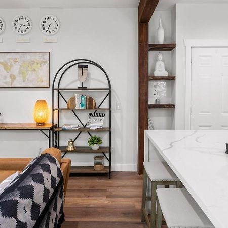 Newly Remodeled Beautiful 2Br Flat In Atwater Village เกลนเดล ภายนอก รูปภาพ